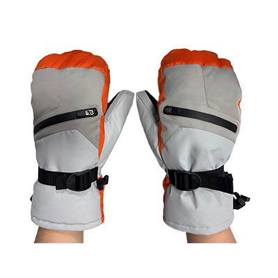 Ski Gloves With Wrist Leash